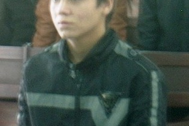 Vô cớ bị côn đồ chém gần đứt lìa cánh tay