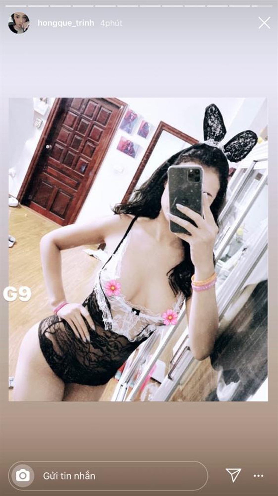 Sau những ồn ào tình cảm, Hồng Quế lại khoe thân quá đà? - 1 Sau những ồn ào tình cảm, Hồng Quế lại khoe thân quá đà? - 1
