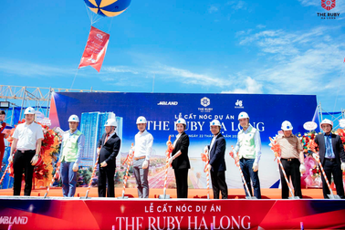 The Ruby Hạ Long cất nóc dự án, vượt cam kết tiến độ thi công