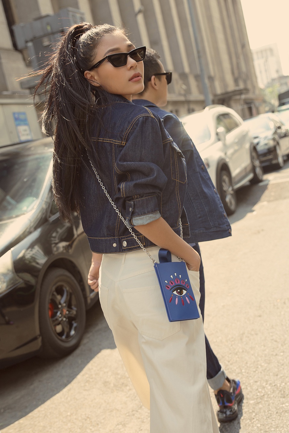 Không cần là đại gia, Lương Thế Thành tặng quà “độc” 8/3 cho Thuý Diễm - 7 Không cần là đại gia, Lương Thế Thành tặng quà “độc” 8/3 cho Thuý Diễm - 7