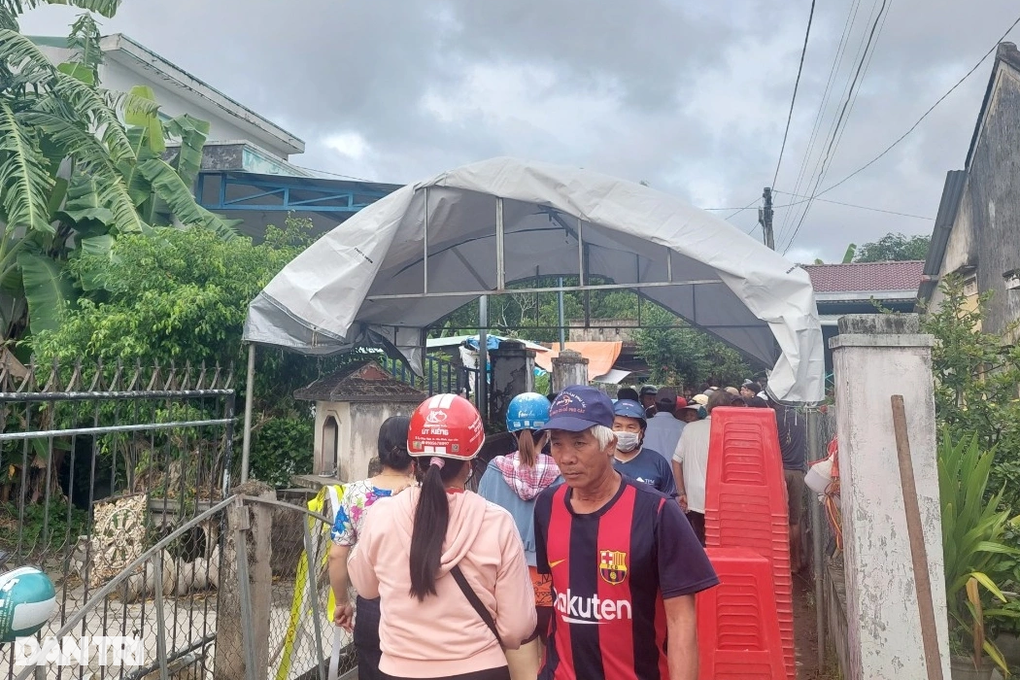 Thảm kịch người tâm thần khiến cả nhà tang thương ở Bình Định - 1 Thảm kịch người tâm thần khiến cả nhà tang thương ở Bình Định - 1