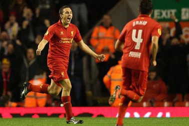 Liverpool, Inter cùng thắng chật vật trên sân nhà