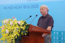 "Toán học cần thiết giống như không khí"