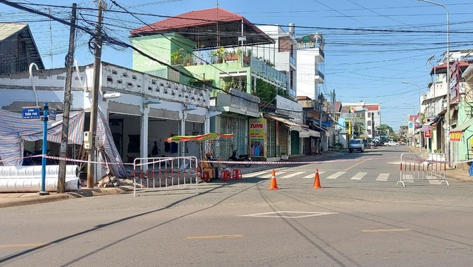 Đồng Nai thông tin 1 ca nghi nhiễm Covid-19 trong cộng đồng liên quan đến quán bar New Phương Đông - Ảnh 1. Đồng Nai thông tin 1 ca nghi nhiễm Covid-19 trong cộng đồng liên quan đến quán bar New Phương Đông - Ảnh 1.