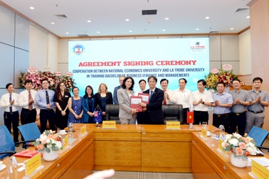 Trường ĐH Kinh tế quốc dân mở đào tạo ngành Tài chính và Quản lý