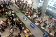 Tổng Giám đốc đi máy bay tháp tùng Thủ tướng cũng bị… mất cắp!