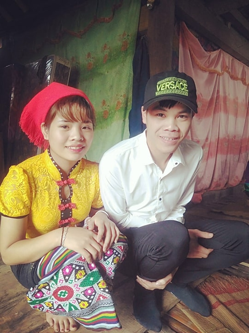 Xót xa người vợ trẻ bị xe tải nghiến nát đôi chân đúng ngày về quê chịu tang ông nội - 1 Xót xa người vợ trẻ bị xe tải nghiến nát đôi chân đúng ngày về quê chịu tang ông nội - 1