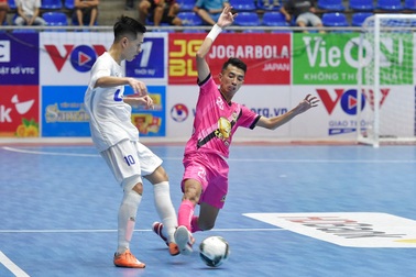 Đội bóng lạ Zetbit Sài Gòn FC dẫn đầu bảng giải futsal vô địch quốc gia