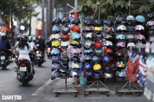 Buôn bán, treo biển hiệu lấn chiếm vỉa hè có thể bị phạt tới 6 triệu đồng