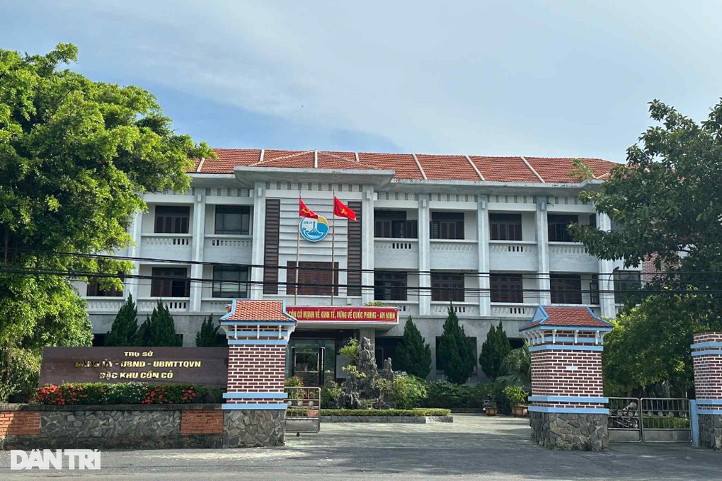 Nô nức trong ngày đầu vận hành mô hình mới tại 5 đặc khu ở miền Trung