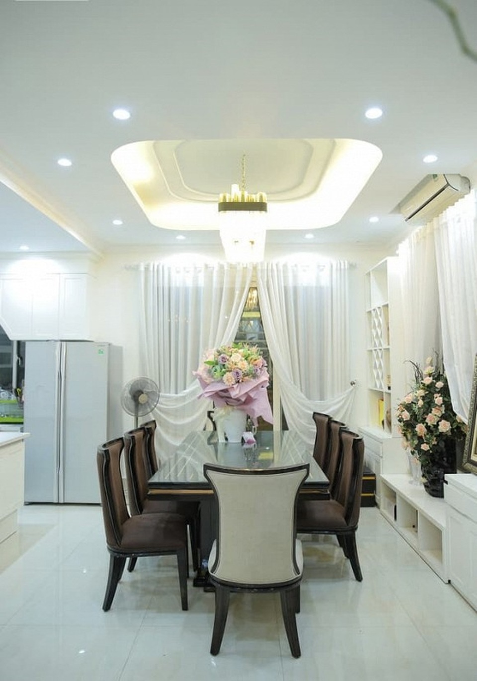 Có gần 20 căn nhà, Quang Hà sống thế nào trong biệt thự 20 tỷ đồng? - 4 Có gần 20 căn nhà, Quang Hà sống thế nào trong biệt thự 20 tỷ đồng? - 4