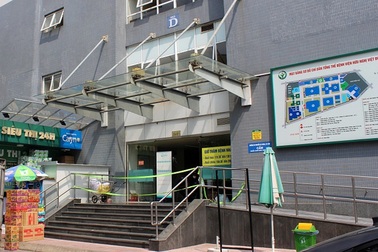 Phát hiện thêm mẫu nghi dương tính, BV Việt Đức ngưng nhận bệnh nhân thường