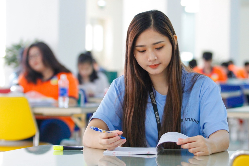 Giao tiếp lưu loát tiếng Trung có cần đi học chuyên ngành ngôn ngữ Trung? - 1 Giao tiếp lưu loát tiếng Trung có cần đi học chuyên ngành ngôn ngữ Trung? - 1