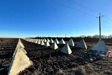 Nga giăng bẫy "răng rồng", chặn đà tiến của xe tăng Ukraine