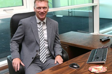 Ngày đầu tiên làm “ông chủ” của David Moyes tại MU