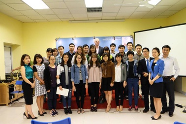 Làm việc với doanh nghiệp nước ngoài và những chuyện “dở khóc dở cười” về văn hóa