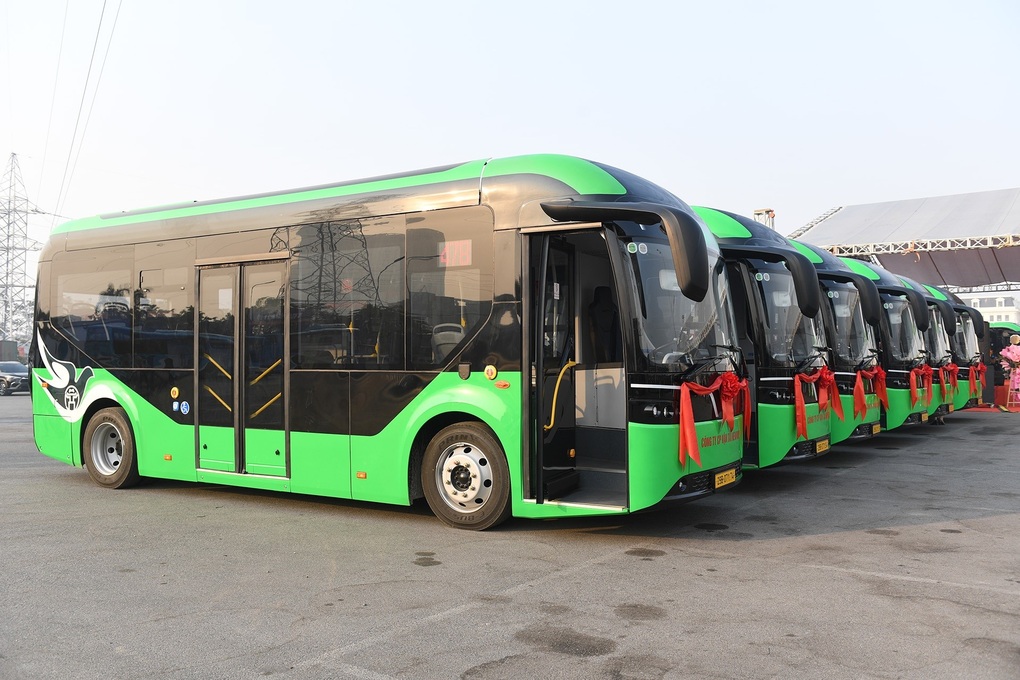Đồng ý mở tuyến xe buýt điện đầu tiên nối sân bay Phù Cát với Quy Nhơn - 1 Đồng ý mở tuyến xe buýt điện đầu tiên nối sân bay Phù Cát với Quy Nhơn - 1