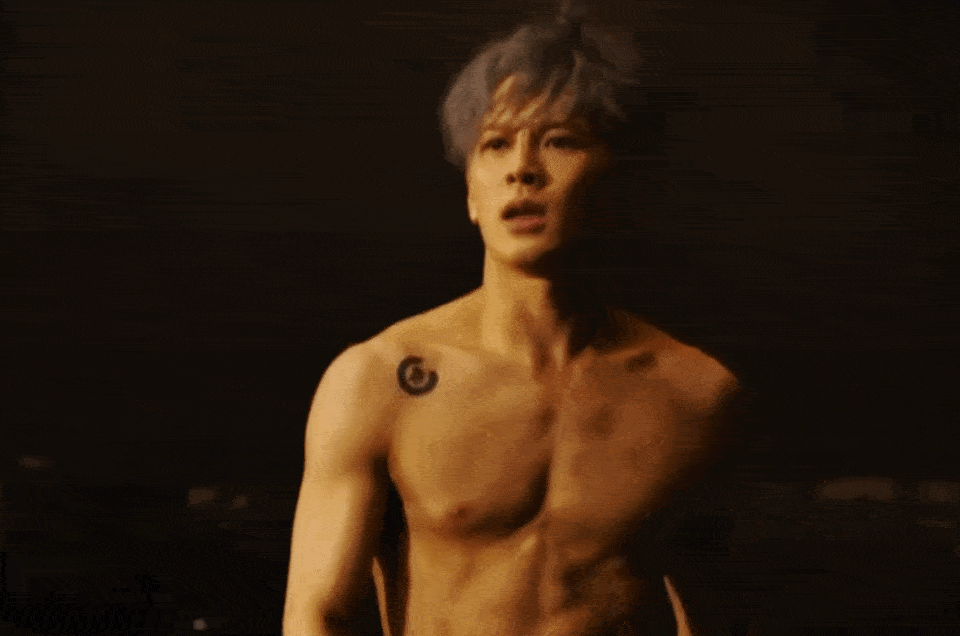 Ca sĩ Châu Á Jackson Wang gây sốt tại Mỹ với màn biểu diễn nóng bỏng mắt - 5