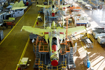 Sau lệnh động viên quân, công nghiệp quốc phòng Nga dồn toàn lực sản xuất