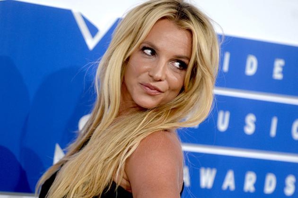 Tòa bác yêu cầu loại bỏ quyền giám hộ từ cha của Britney Spears - 2 Tòa bác yêu cầu loại bỏ quyền giám hộ từ cha của Britney Spears - 2
