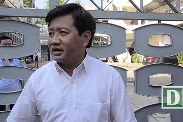 Ông Hải chỉ đạo đập bồn hoa khách sạn 5 sao, phạt xe ngoại giao