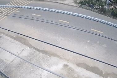 Thực hư thông tin cán bộ công an lái ô tô, kéo lê xe máy bỏ chạy trên đường