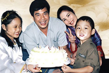 Tổ ấm đáng ghen tỵ của nghệ sỹ Hồng Vân