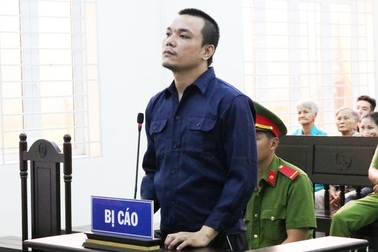 Đánh con của bạn tử vong, Tòa tuyên 10 năm tù, gia đình nạn nhân kháng cáo