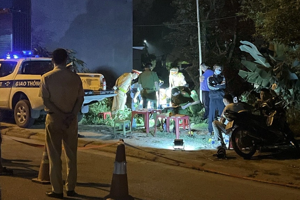 Bị kiểm tra độ cồn, tài xế đi mua dao đâm CSGT trọng thương - 1 Bị kiểm tra độ cồn, tài xế đi mua dao đâm CSGT trọng thương - 1