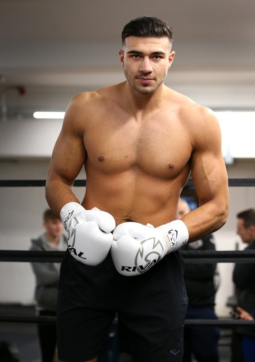 Anh trai Tyson Fury chuẩn bị quyết đấu với Youtuber Jake Paul - 3 Anh trai Tyson Fury chuẩn bị quyết đấu với Youtuber Jake Paul - 3