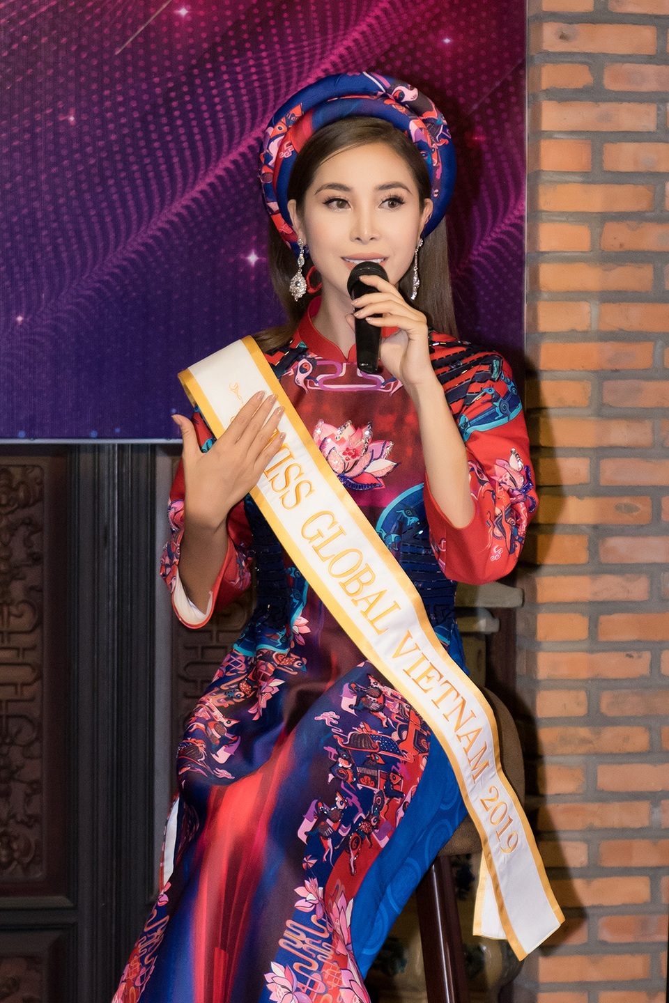 Nữ hoàng trang sức 2017 Mỹ Duyên đổi nghệ danh dự thi Hoa hậu Toàn cầu 2019 - 2 Nữ hoàng trang sức 2017 Mỹ Duyên đổi nghệ danh dự thi Hoa hậu Toàn cầu 2019 - 2