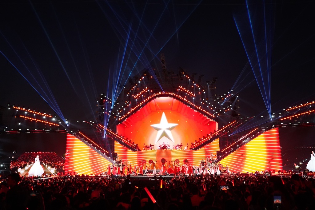“V-Concert Rạng rỡ Việt Nam” kích hoạt Trung tâm Triển lãm Việt Nam - 7