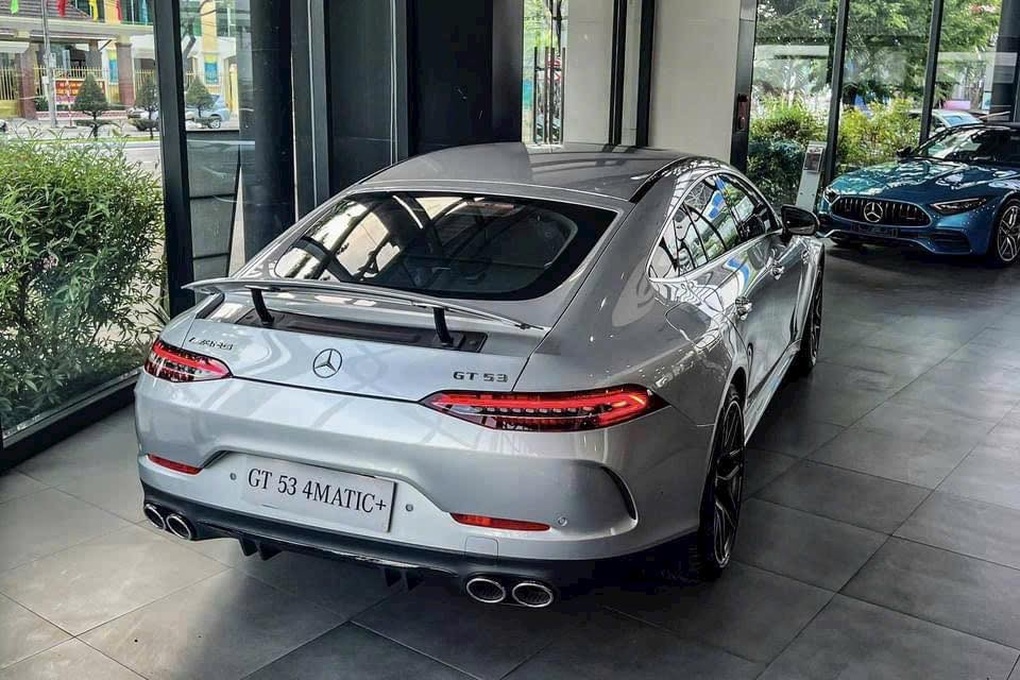 Sedan Đức hiệu suất cao “ế” khách, giảm gần 3 tỷ đồng so với khi mới ra mắt - 2 Sedan Đức hiệu suất cao “ế” khách, giảm gần 3 tỷ đồng so với khi mới ra mắt - 2
