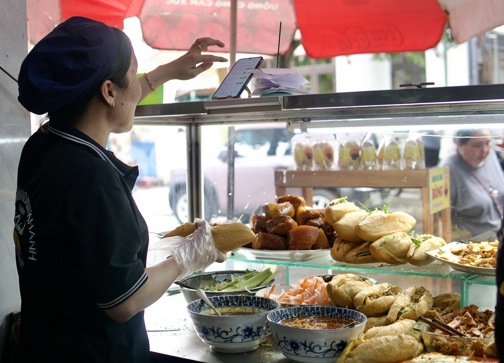 Quán trứ danh miền Trung nhận trăm đơn mỗi ngày nhờ lên GrabFood - 2 Quán trứ danh miền Trung nhận trăm đơn mỗi ngày nhờ lên GrabFood - 2
