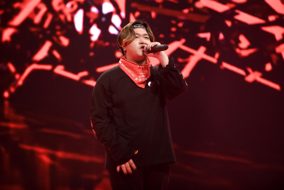 “Nổi da gà” thí sinh King of Rap làm mới hit của diva Hồng Nhung, Bằng Kiều - 11 “Nổi da gà” thí sinh King of Rap làm mới hit của diva Hồng Nhung, Bằng Kiều - 11