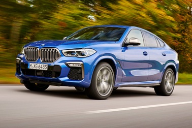 Kén khách, loạt ô tô Nhật và châu Âu được giảm giá tới nửa tỷ đồng tháng 11