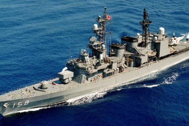 Tàu Trung Quốc ngắm bắn tàu chiến, máy bay Nhật