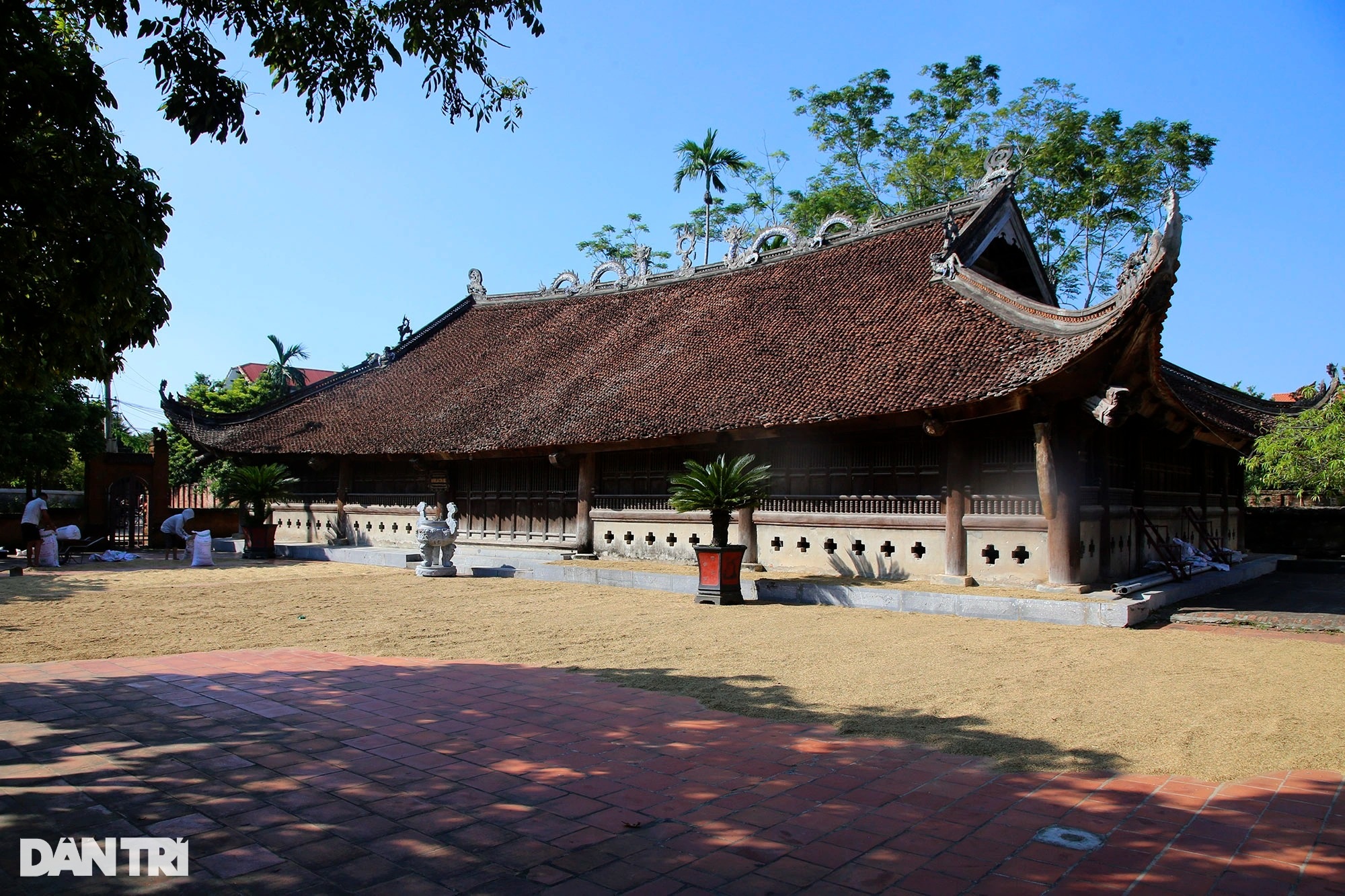 Vũ điệu rồng bên trong ngôi đình cổ ở Hà Nội - 2 Vũ điệu rồng bên trong ngôi đình cổ ở Hà Nội - 2