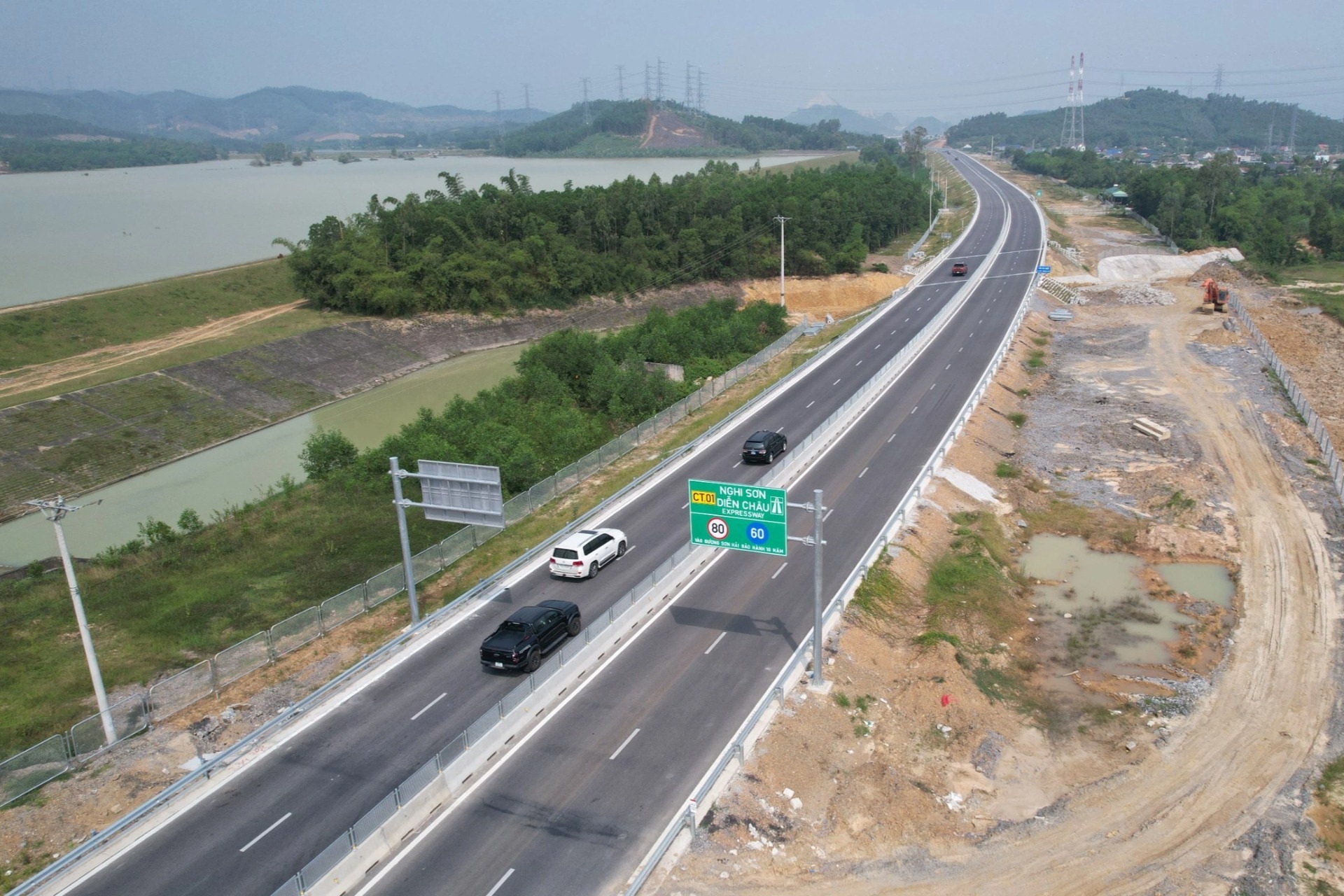 Bộ GTVT đồng ý nâng tốc độ 8 tuyến cao tốc lên 90km/h - 1