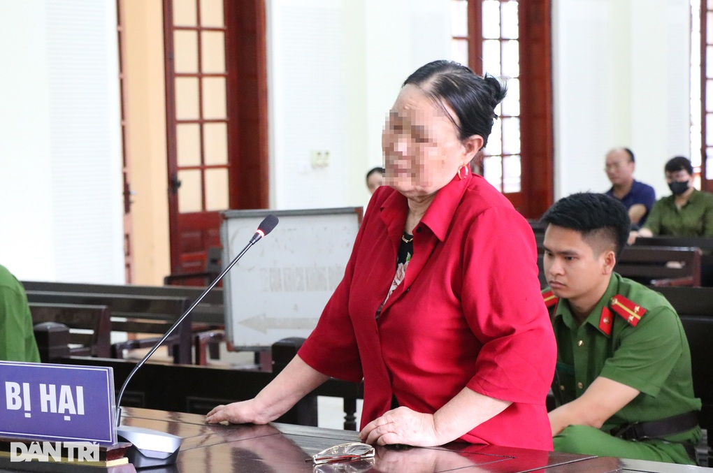 Mẹ của một tử tù xin tòa tha tội cho kẻ lừa đảo chạy án - 2 Mẹ của một tử tù xin tòa tha tội cho kẻ lừa đảo chạy án - 2