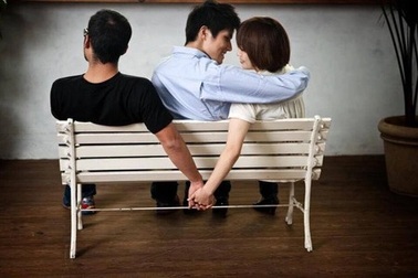 Chồng cũng thương, bồ cũng thích, nên chọn chồng hay chọn bồ?