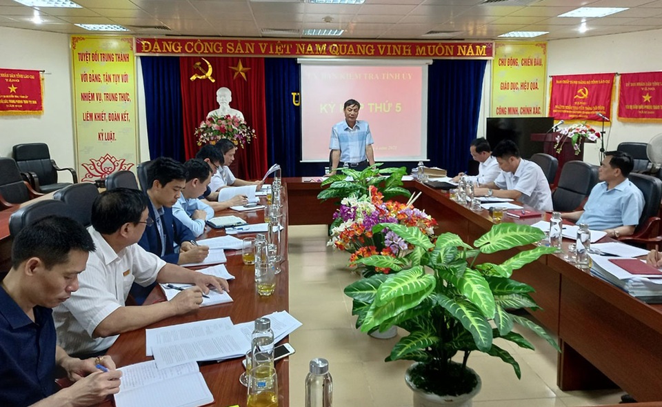 Xem xét kỷ luật Giám đốc Trung tâm Khuyến nông Lào Cai - 1 Xem xét kỷ luật Giám đốc Trung tâm Khuyến nông Lào Cai - 1