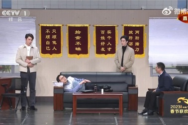 Địa phương Trung Quốc công khai phê bình quan chức "nằm yên, kệ đời"