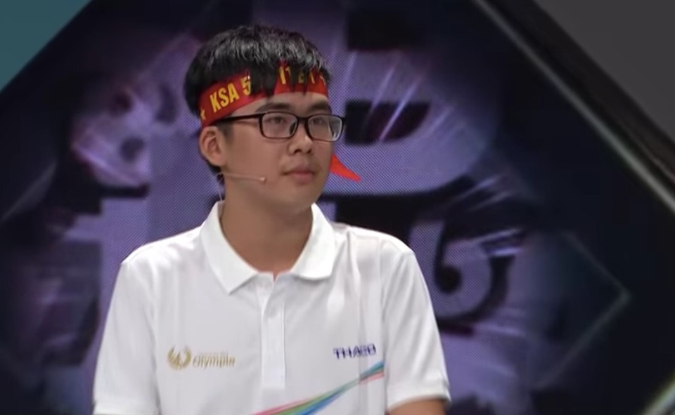Nam sinh cùng trường với Quán quân chạm kỷ lục Olympia 21 - 1 Nam sinh cùng trường với Quán quân chạm kỷ lục Olympia 21 - 1
