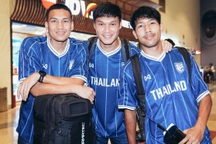 Cầu thủ Thái Lan đến Hà Nội, sẵn sàng đối đầu Nga và đội tuyển Việt Nam