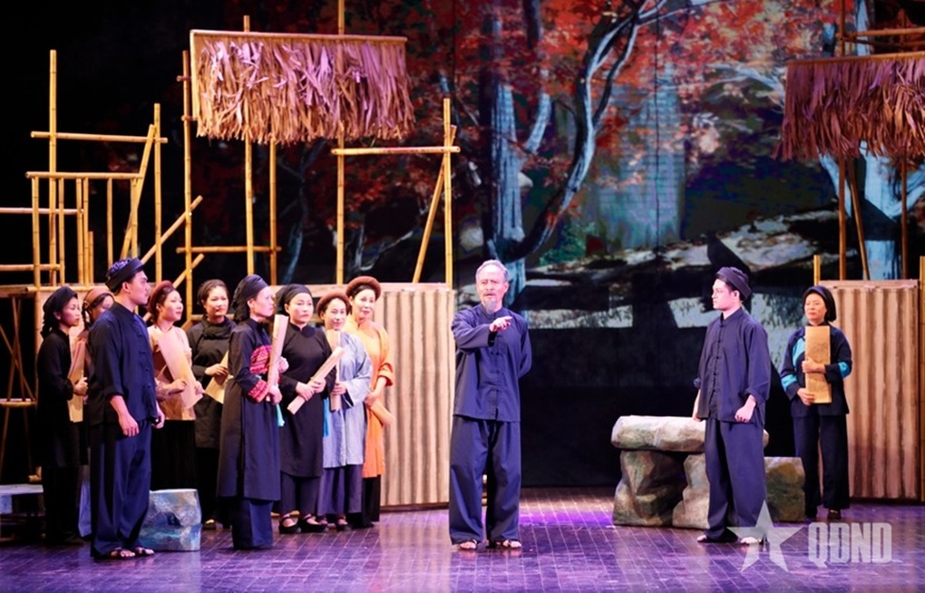 Tôn vinh Chủ tịch Hồ Chí Minh trên sân khấu - 2 Tôn vinh Chủ tịch Hồ Chí Minh trên sân khấu - 2