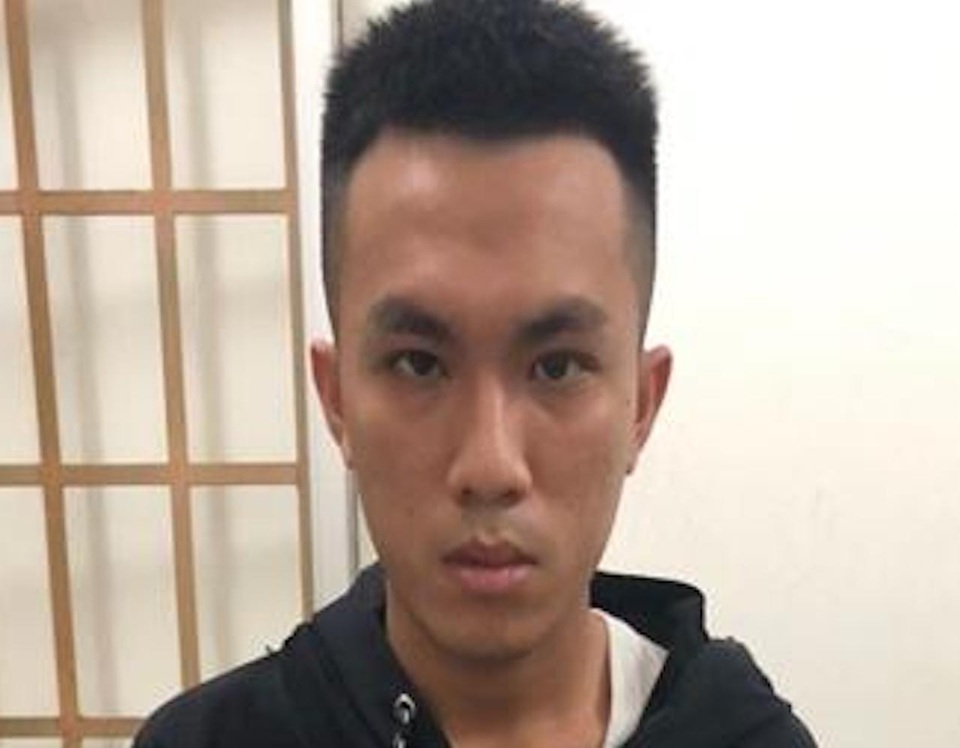 Bắt đối tượng tống tiền người yêu bằng ảnh “nóng” - 1 Bắt đối tượng tống tiền người yêu bằng ảnh “nóng” - 1