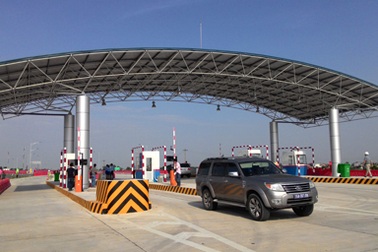 Bộ GTVT: Chậm nhất đến 15/9 phải giảm phí đường bộ