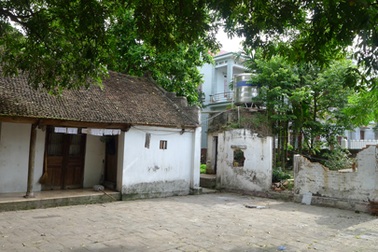 Huyện Đông Anh kiểm tra hồ sơ vụ “Mất nhà thờ họ vì tin cháu gái”