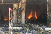 Cháy rụi căn nhà bán trái cây ở Đồng Nai